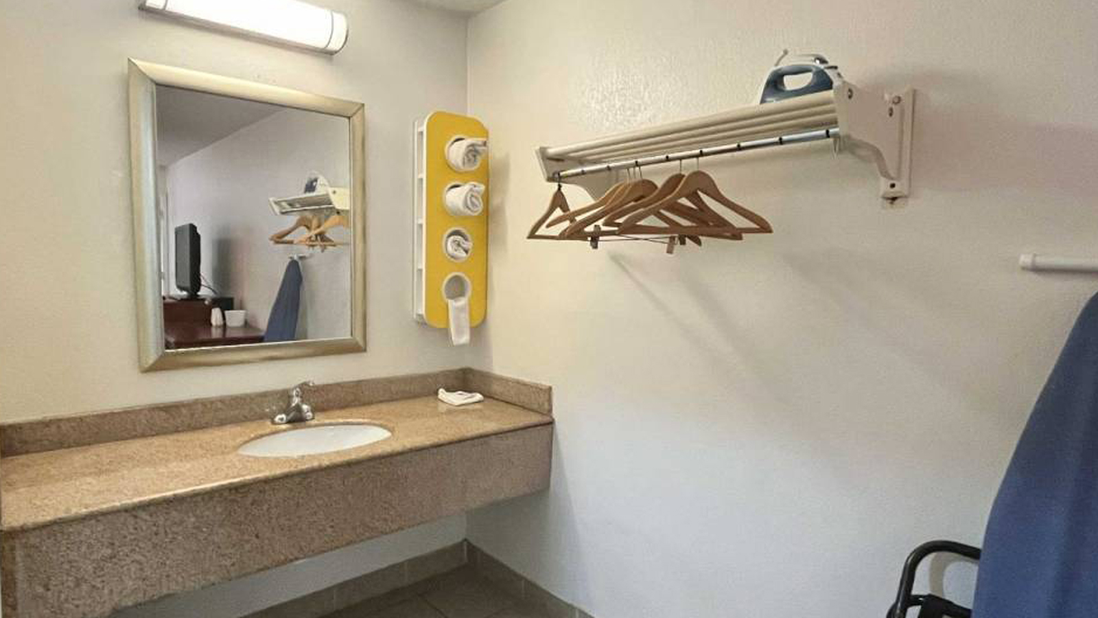 Vanity Area Vanity Area